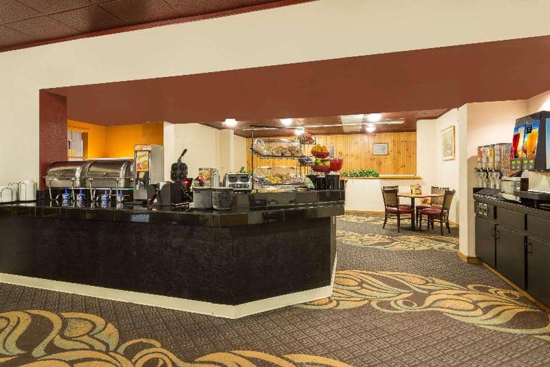 Ramada by Wyndham Laramie - Main View