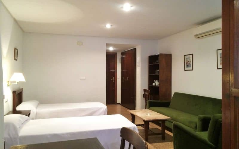 Apartamentos La Nogalera - Main View