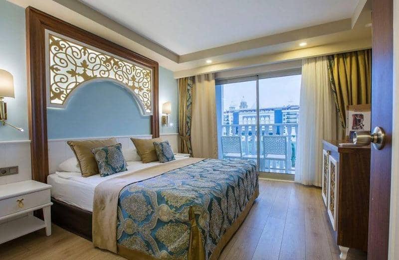 Jadore Deluxe Hotel & Spa - Main View
