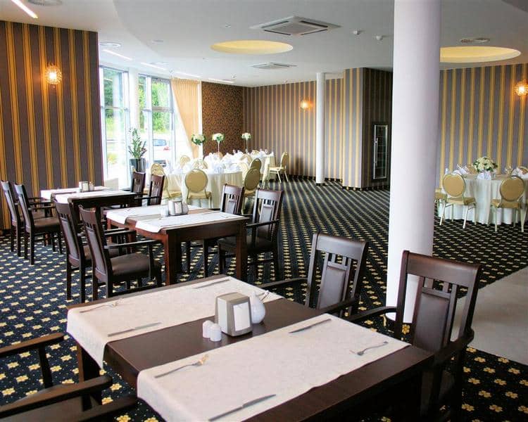 BEST WESTERN PLUS Business Faltom Hotel - Main View