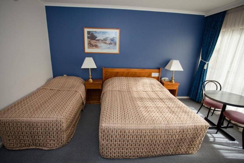 Riverboat Lodge Motor Inn - Main View