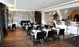 Stay at Des Alpes