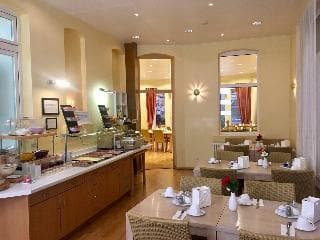 Stay at Hotel Central
