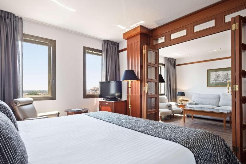 Best Western Premier CMC Girona image 1