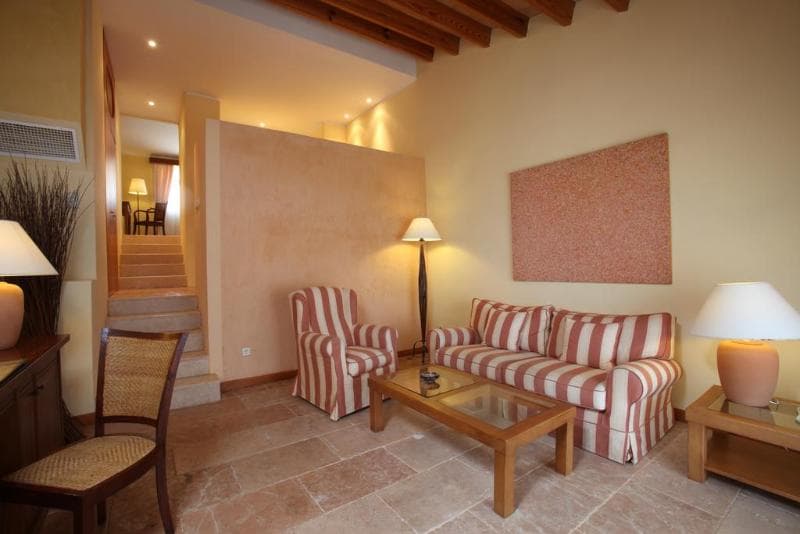 Pula Suites Boutique Resort image 1