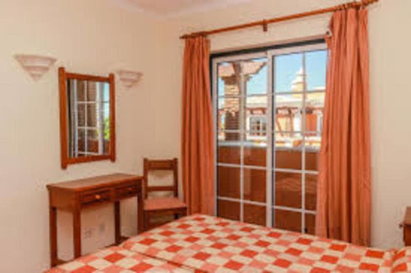 Colina da Lapa image 2