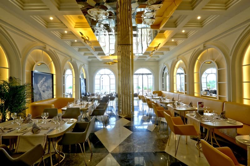 Stay at Side Star Elegance