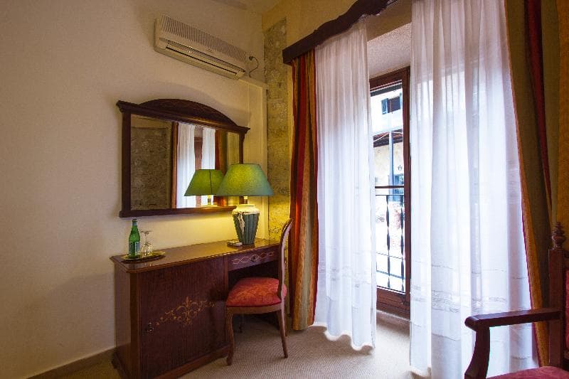 Eco Hotel Rural & Spa Monnaber Nou image 2