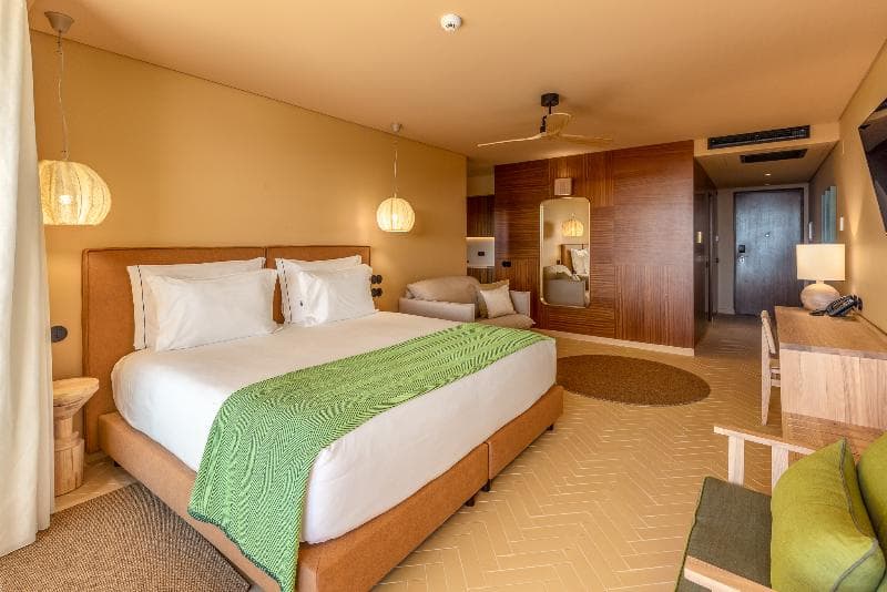3HB Falesia Beach image 1