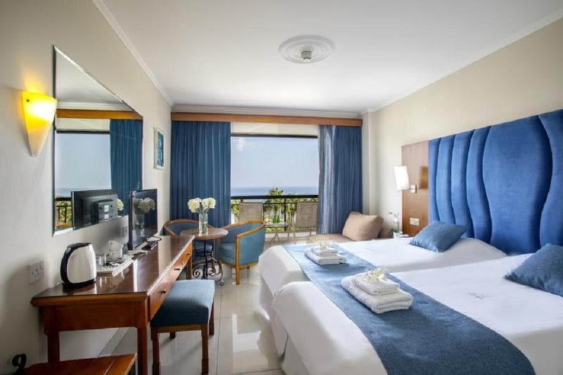 Anastasia Hotel Apartments image 2