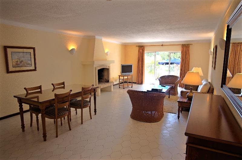 Vale do Garrao Villas image 2