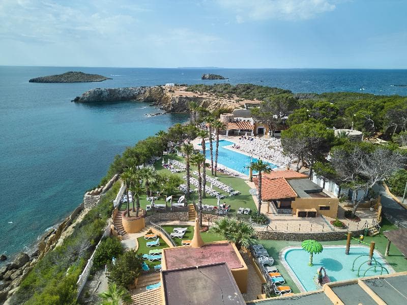 Stay at FERGUS Style Punta Arabi