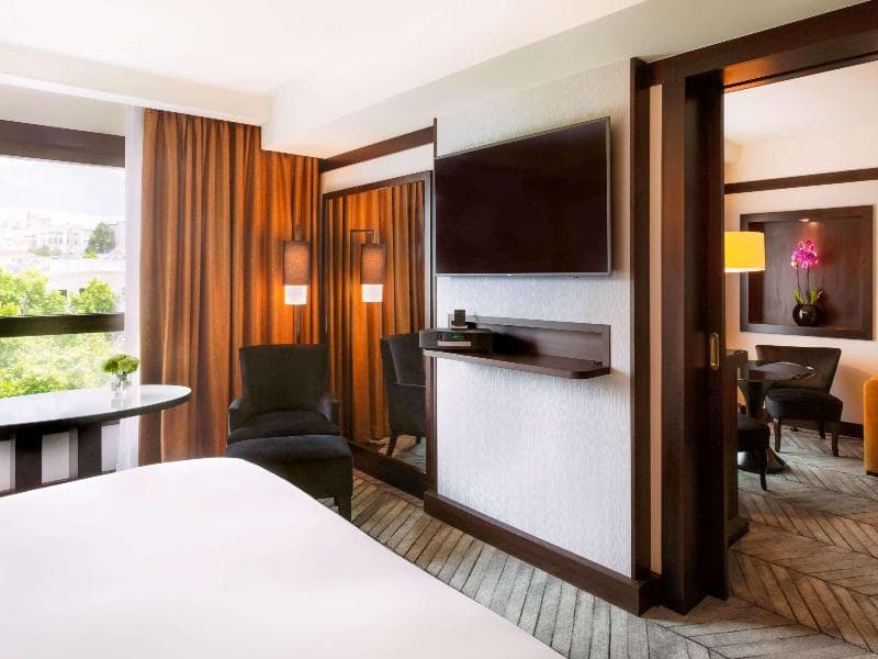 Sofitel Lisbon Liberdade image 1