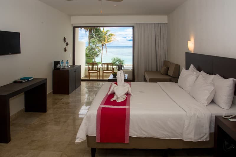 Akumal Bay Beach & Spa Resort  image 1