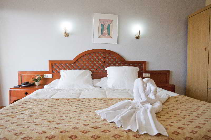 Hotel Playa Blanca image 2