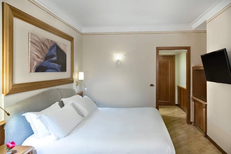 Renaissance Naples Mediterraneo - Main View