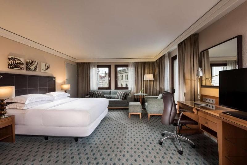 Hilton Dresden image 2