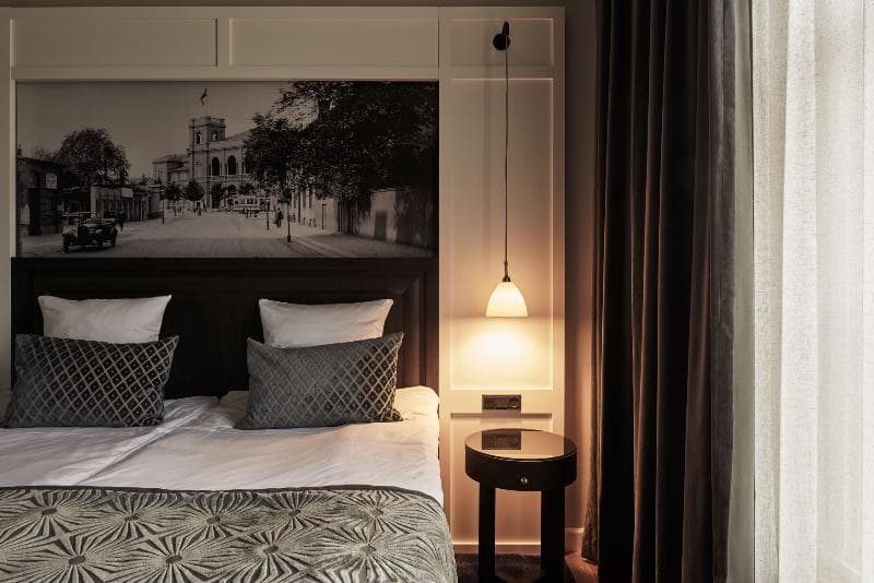 Ascot Hotel image 2