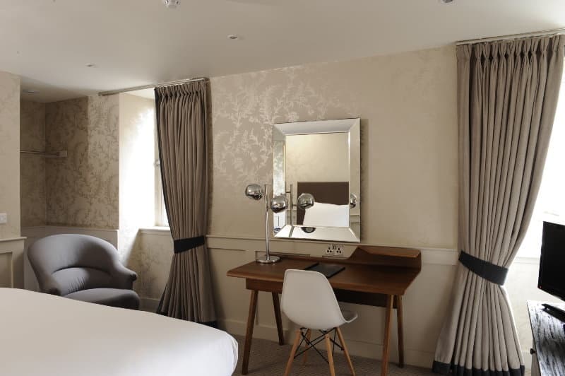 Brooks Hotel Edinburgh image 1