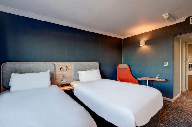 Holiday Inn Express Edinburgh - City West - Main View