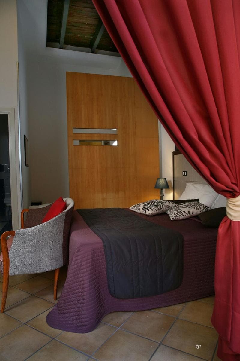 Caravaggio Hotel - Main View