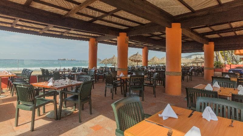 Holiday Inn Resort Ixtapa All Inclusive image 2