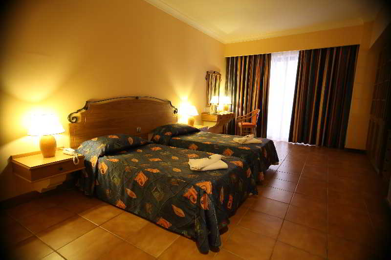 Soreda Hotel image 1