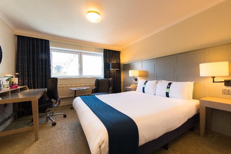 Holiday Inn Edinburgh - Main View