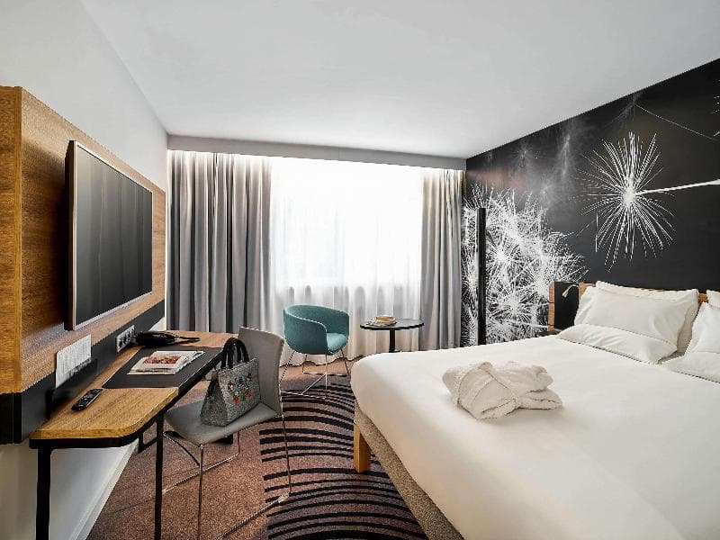 Novotel Wroclaw City image 1