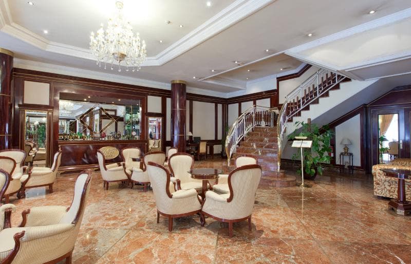 Alameda Palace image 1