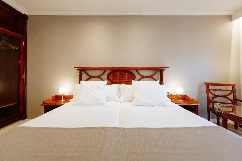 Hotel Reveron Plaza image 4