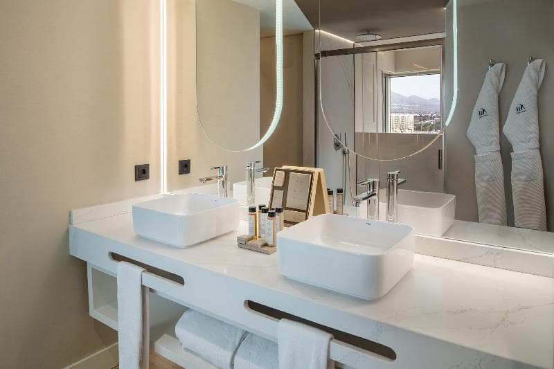 Arrecife Gran Hotel & Spa image 1