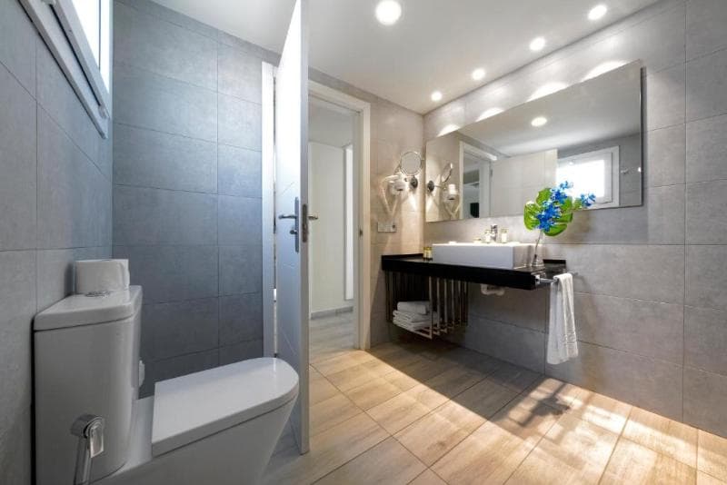 Aqua Suites image 2