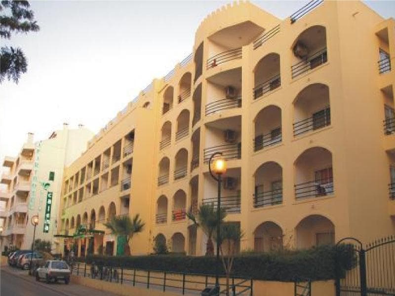 Stay at Aparthotel Calema Avenida Jardim