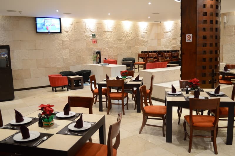We Hotel Aeropuerto image 1