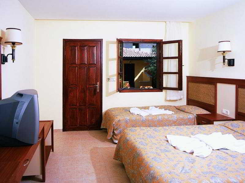 Stay at Ozlem Garden