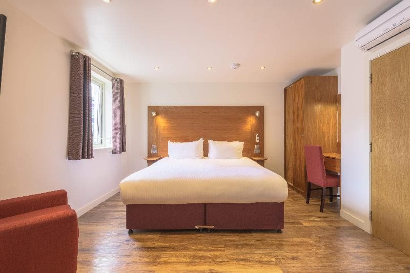 Holyrood Aparthotel image 1
