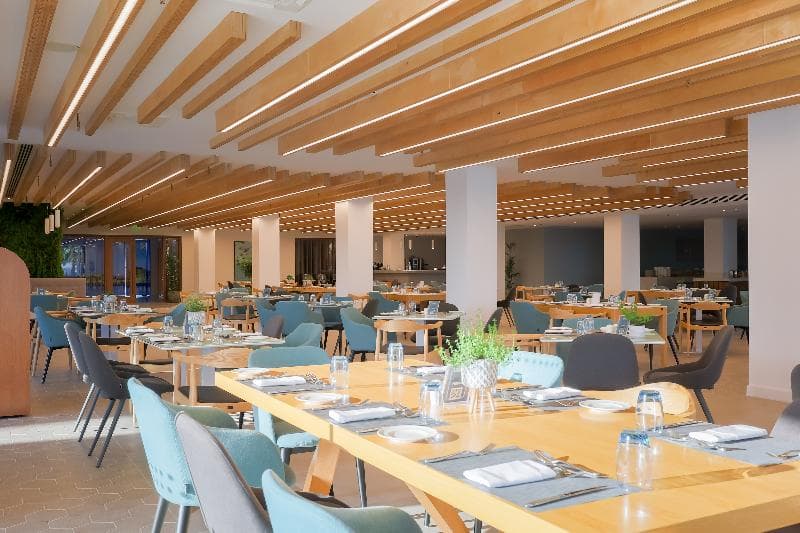 Radisson Beach Resort Larnaca image 1