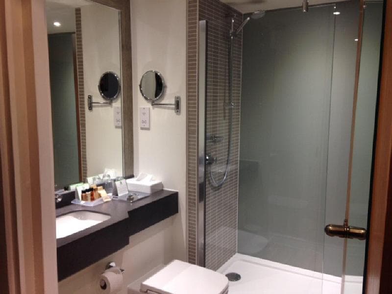 Holiday Inn Warrington image 2