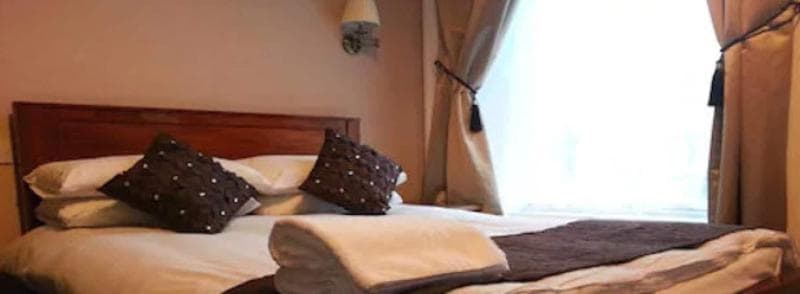 Town House Hotel  image 1
