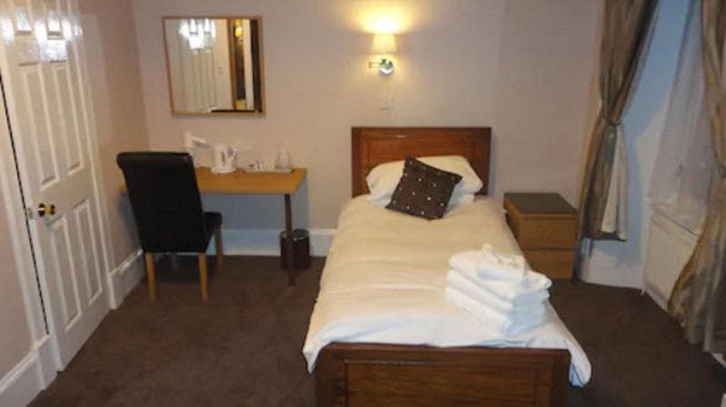 Town House Hotel  image 2