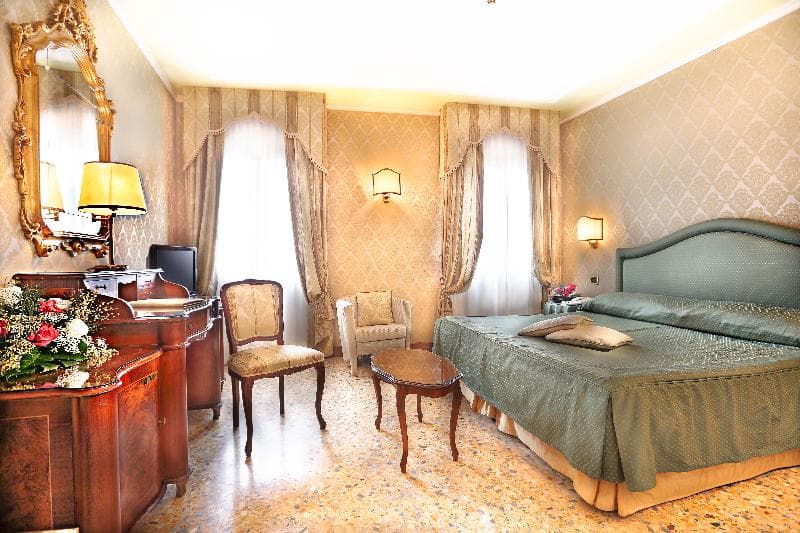 Colombina - Main View