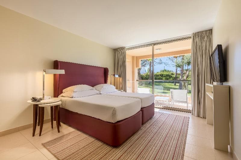 NAU Sao Rafael Suites image 1