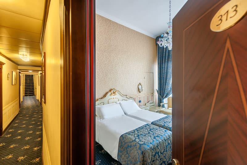 Hotel Montecarlo image 2