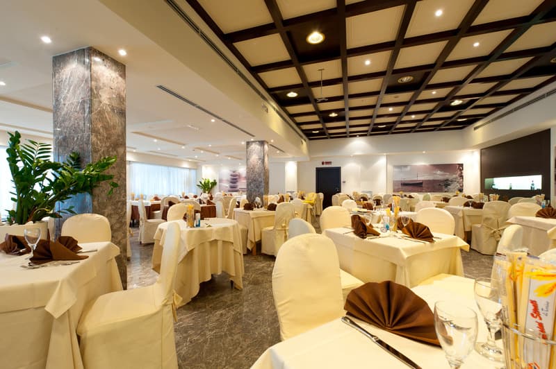 Grand Hotel Continental image 2