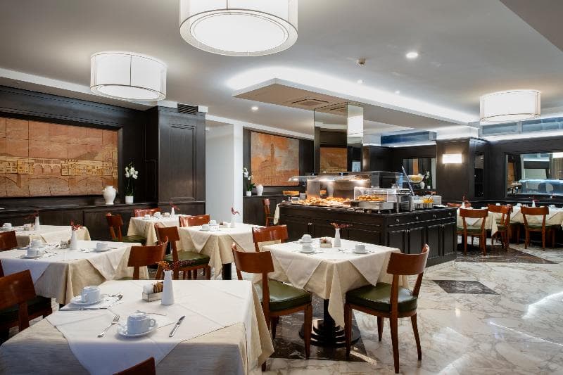 Grifone - Meetings & Spa - Main View