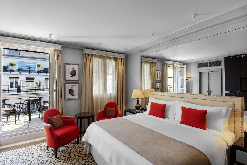 Deluxe Suite