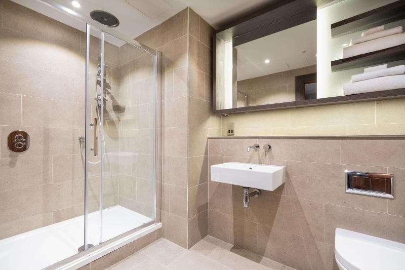 Doubletree By Hilton Belfast City Ten Square image 1
