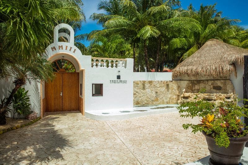 Hidden Beach Resort Au Naturel Adults Only Al image 1