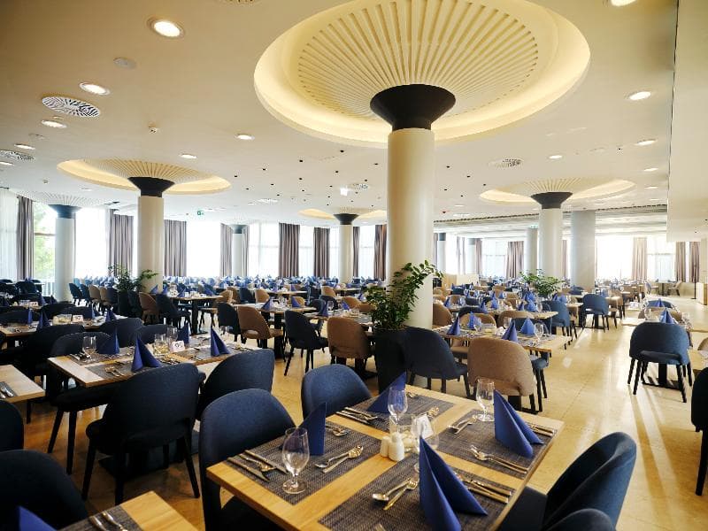 Stay at Hotel Riviera